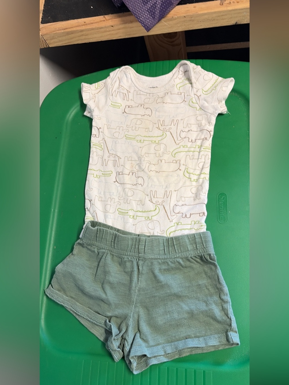 Carter's White Animal Print Onesie with olive Green Shorts size 12m